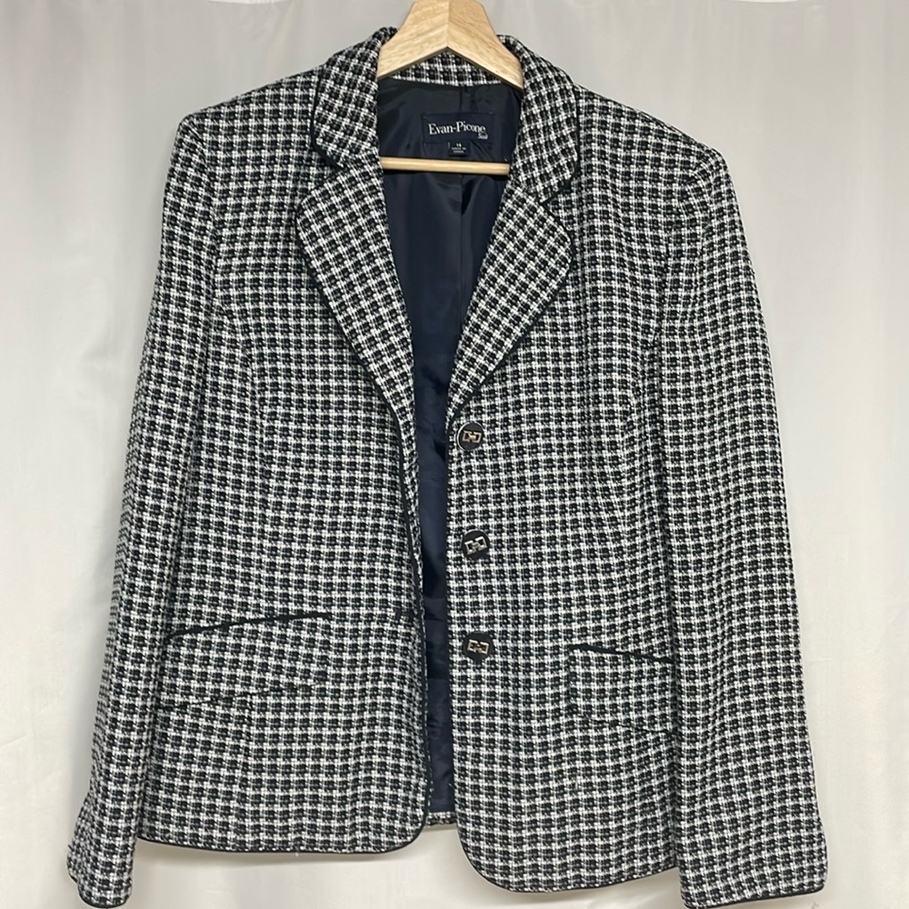 Women’s Blazer